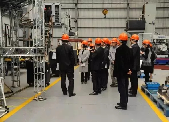 高端拉床,專用機床,內拉床,外拉床,數(shù)控機床,自動化生產(chǎn)線,工業(yè)機器人,拉床,拉刀,自動化