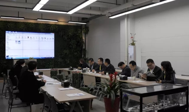 高端拉床,專用機床,內拉床,外拉床,數(shù)控機床,自動化生產(chǎn)線,工業(yè)機器人,拉床,拉刀,自動化