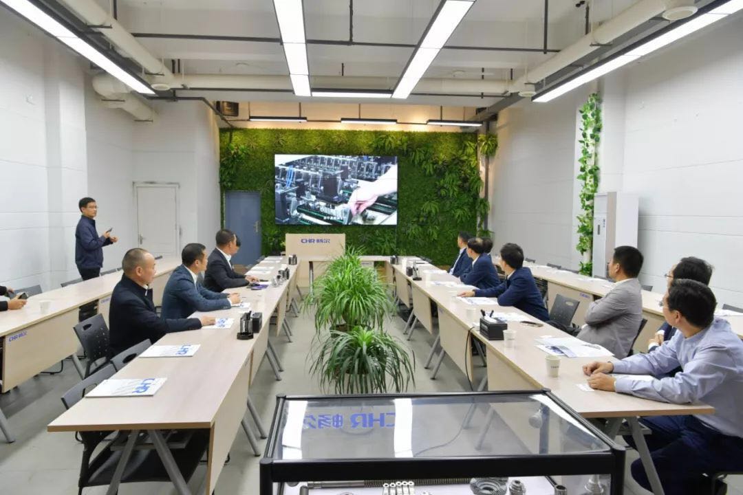 高端拉床,專用機(jī)床,內(nèi)拉床,外拉床,數(shù)控機(jī)床,自動(dòng)化生產(chǎn)線,工業(yè)機(jī)器人,拉床,拉刀,自動(dòng)化