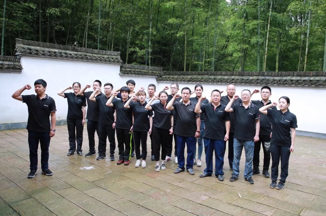 高端拉床,專用機床,內(nèi)拉床,外拉床,數(shù)控機床,自動化生產(chǎn)線,工業(yè)機器人,拉床,拉刀,自動化 高端拉床,專用機床,內(nèi)拉床,外拉床,數(shù)控機床,自動化生產(chǎn)線,工業(yè)機器人,拉床,拉刀,自動化