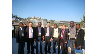 公司派技術(shù)骨干赴韓國機(jī)械展參觀學(xué)習(xí)